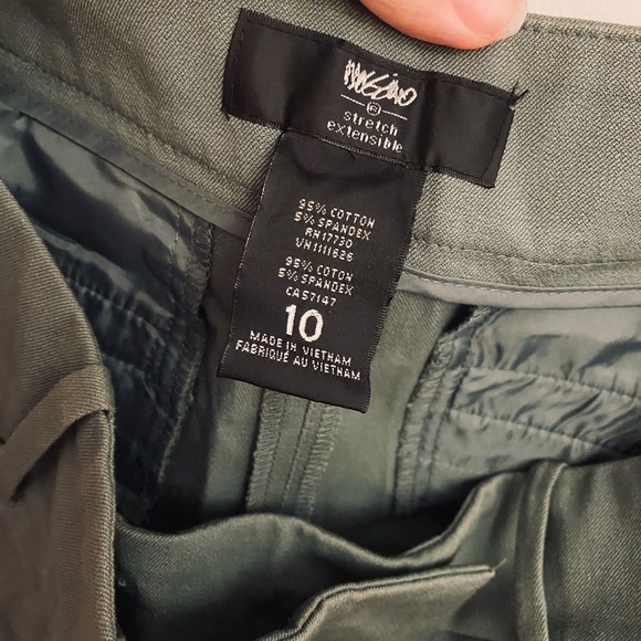 Dress pants! - Picture 4 of 4